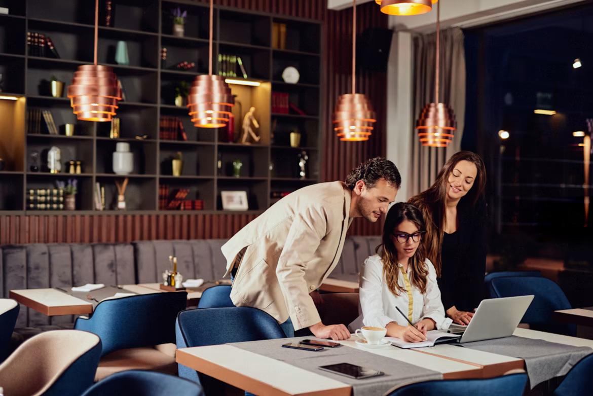 Restaurant team planning service